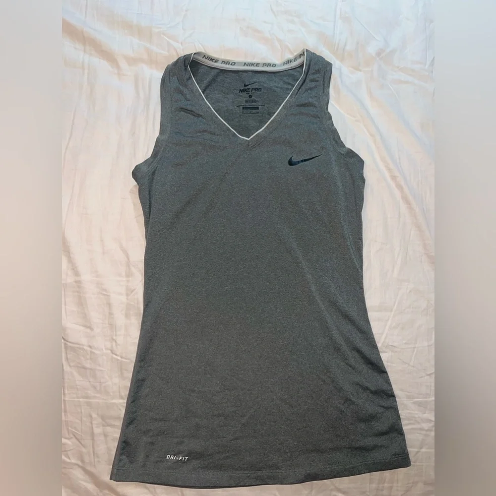 Nike Pro Grey Athletic Tank Top Size S